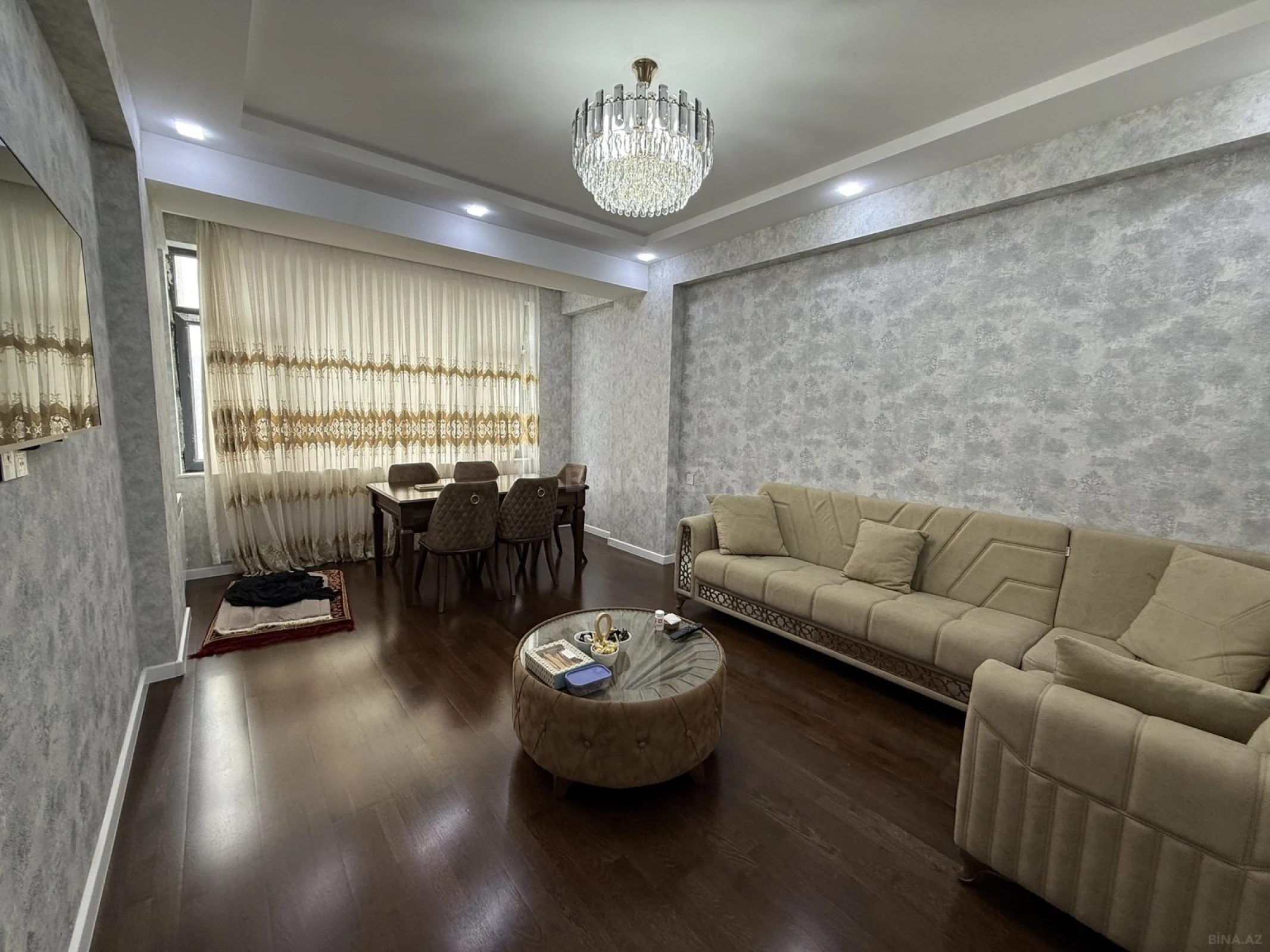Satılır 3 otaqlı mənzil 115 m²