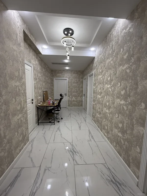 Satılır 3 otaqlı mənzil 115 m²