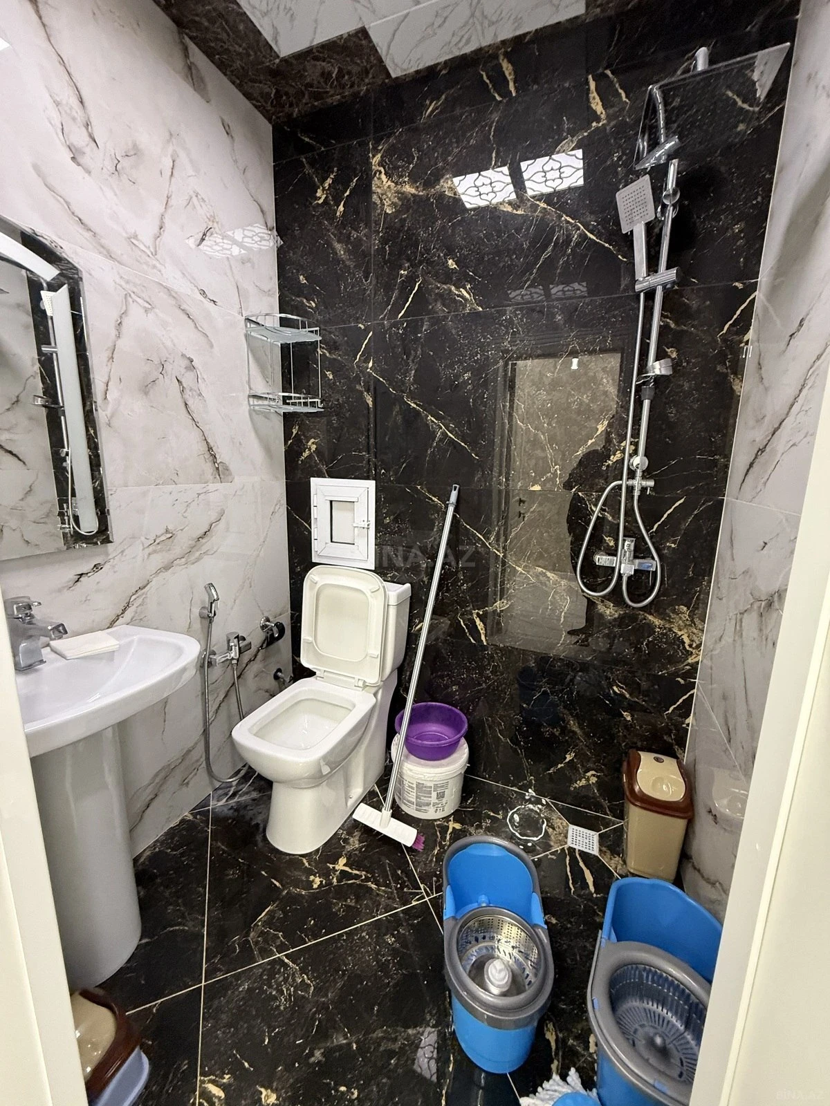 Satılır 3 otaqlı mənzil 115 m²