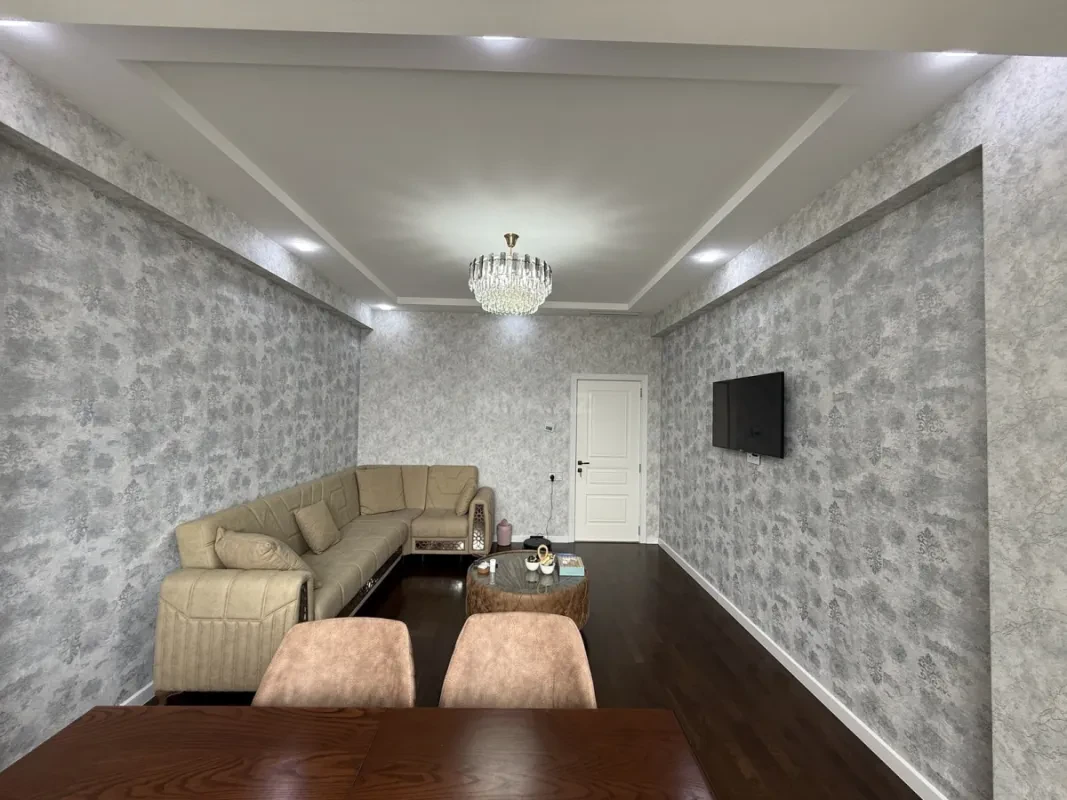 Satılır 3 otaqlı mənzil 115 m²
