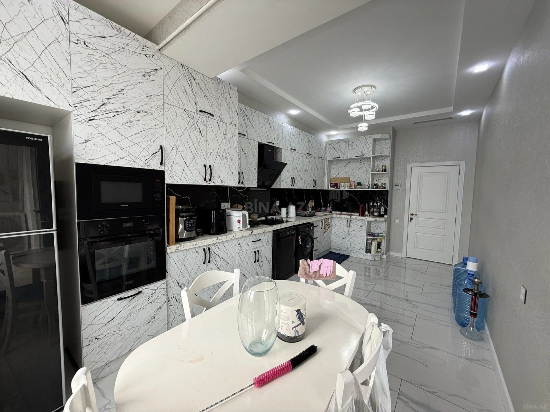 Satılır 3 otaqlı mənzil 115 m²