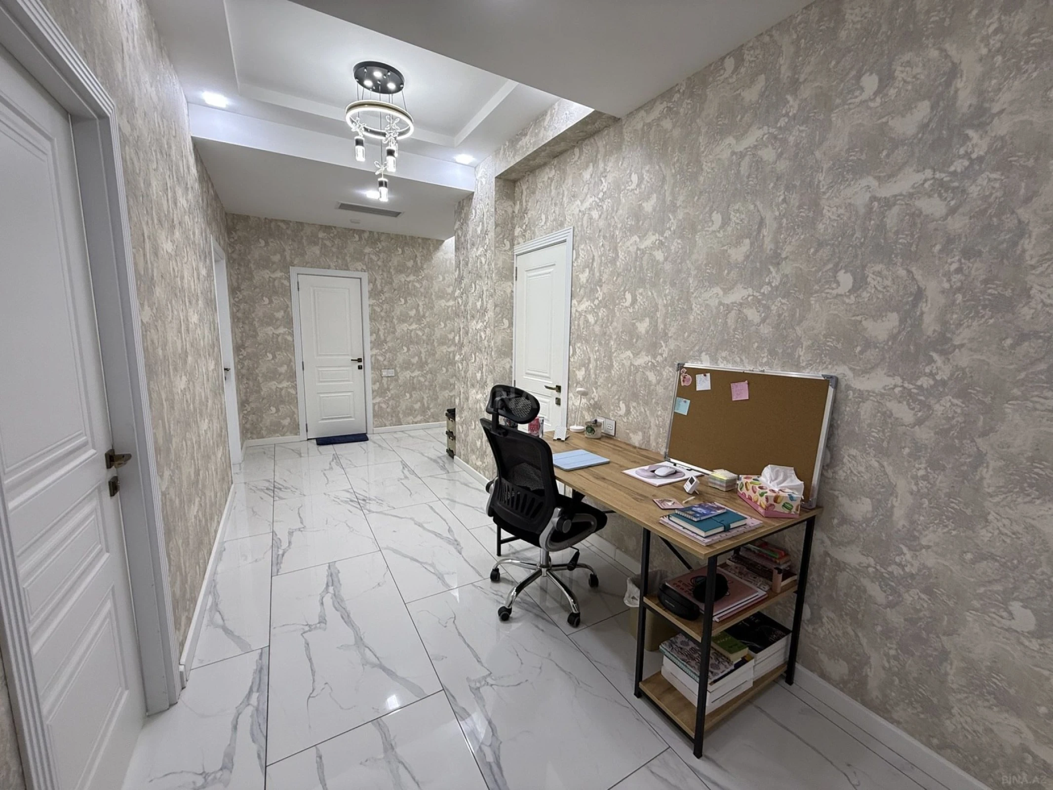 Satılır 3 otaqlı mənzil 115 m²