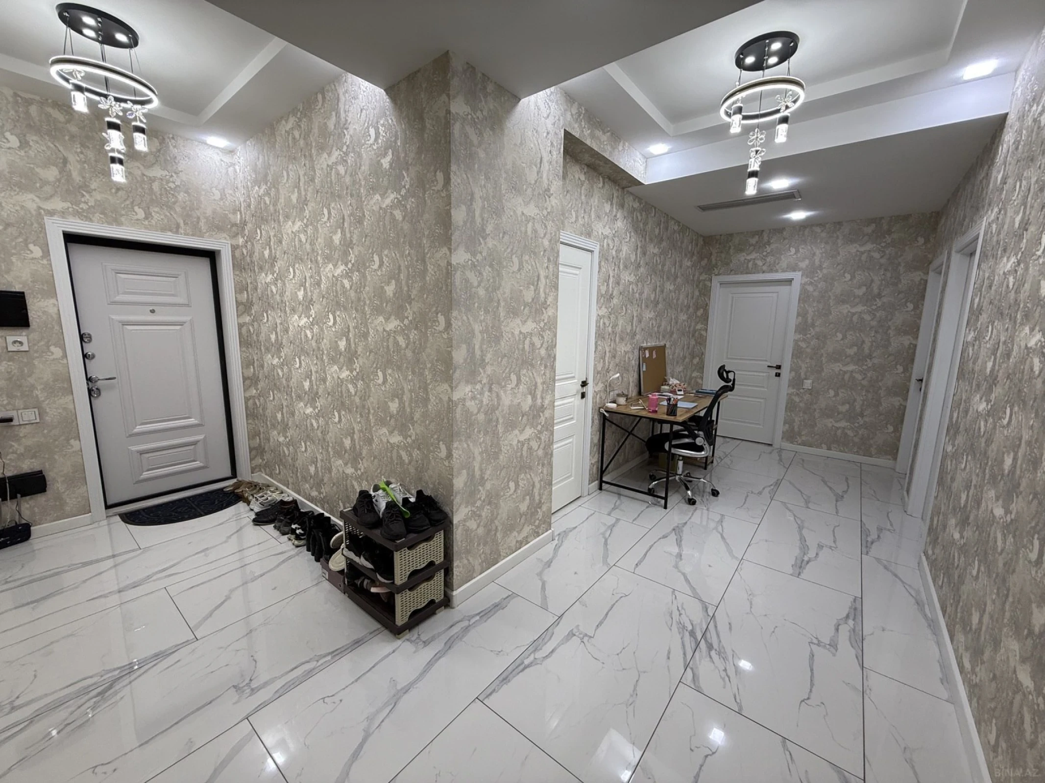 Satılır 3 otaqlı mənzil 115 m²