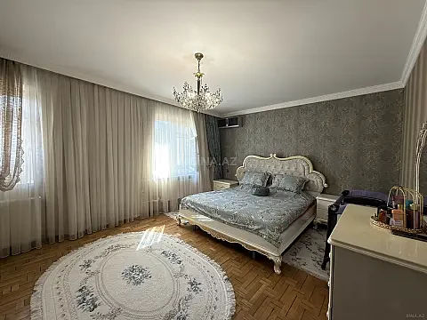 Satılır 5 otaqlı mənzil 112 m²