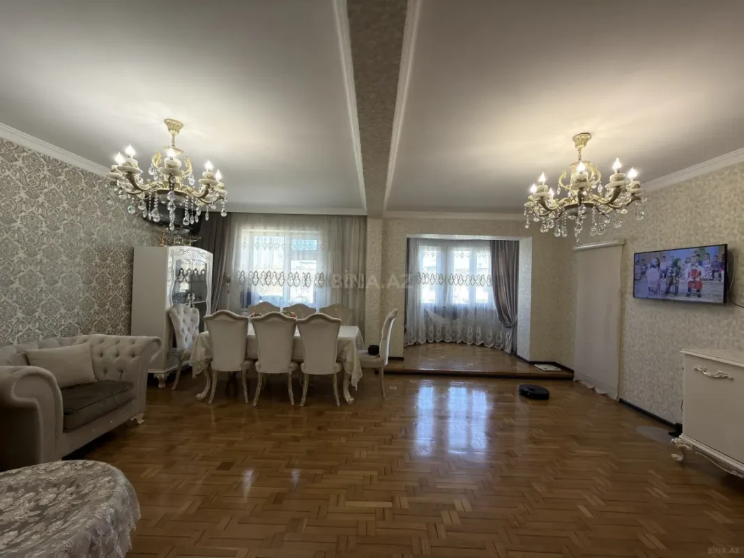 Satılır 5 otaqlı mənzil 112 m²