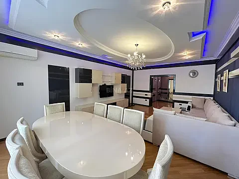 Kirayə verilir 3 otaqlı mənzil 130 m²