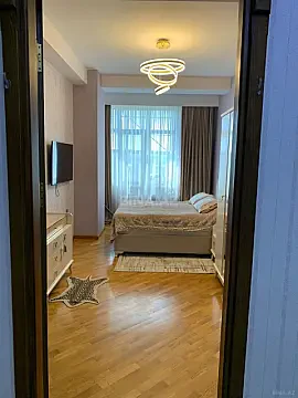 Satılır 3 otaqlı mənzil 107 m²