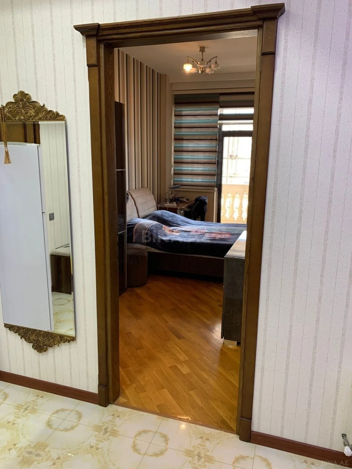 Satılır 3 otaqlı mənzil 107 m²