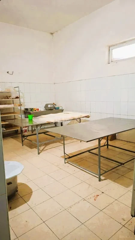 Kirayə verilir obyekt 160 m²