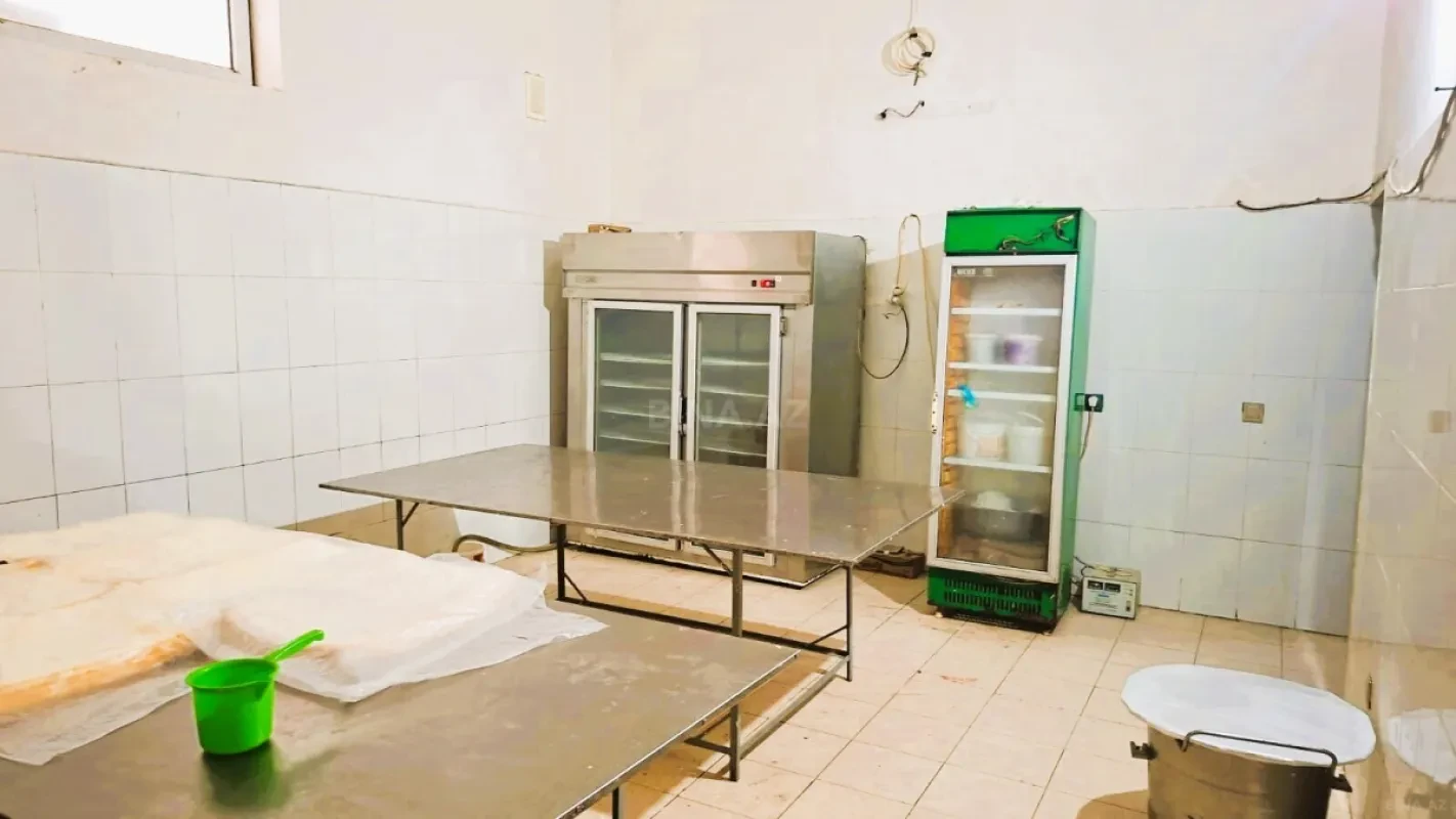 Kirayə verilir obyekt 160 m²