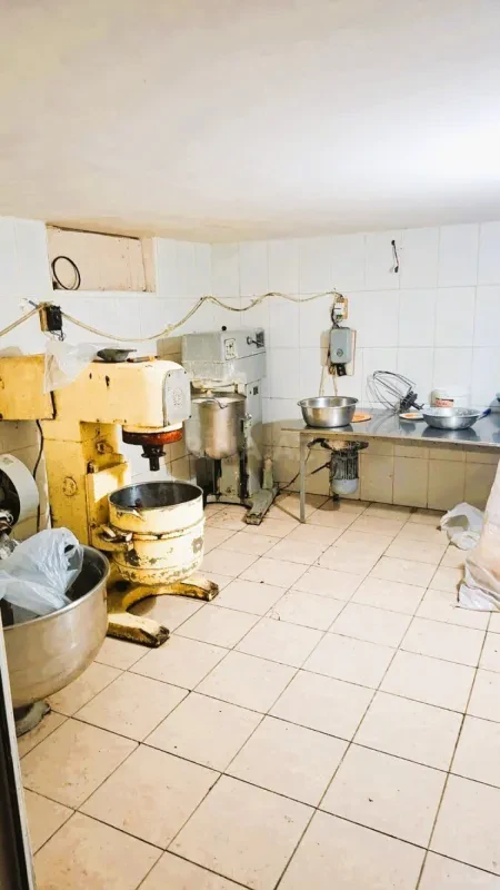 Kirayə verilir obyekt 160 m²