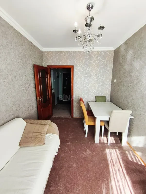Kirayə verilir 2 otaqlı mənzil 40 m²