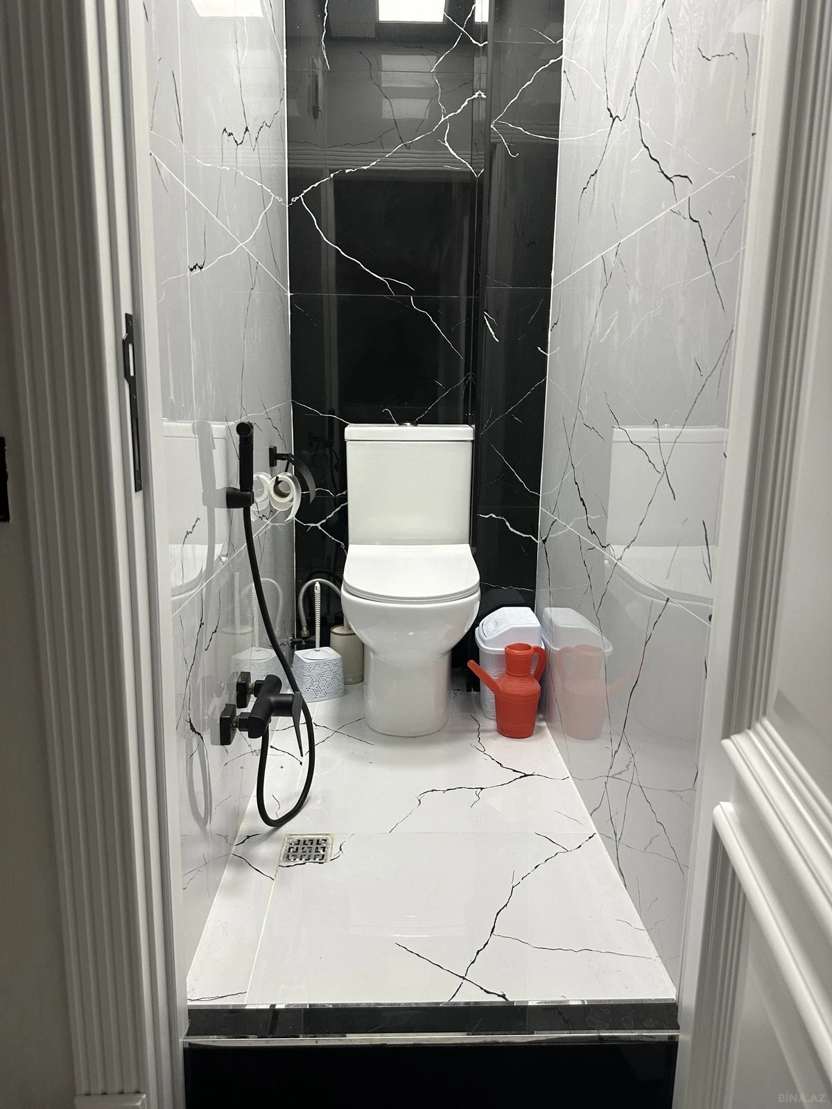 Satılır 4 otaqlı mənzil 100 m²