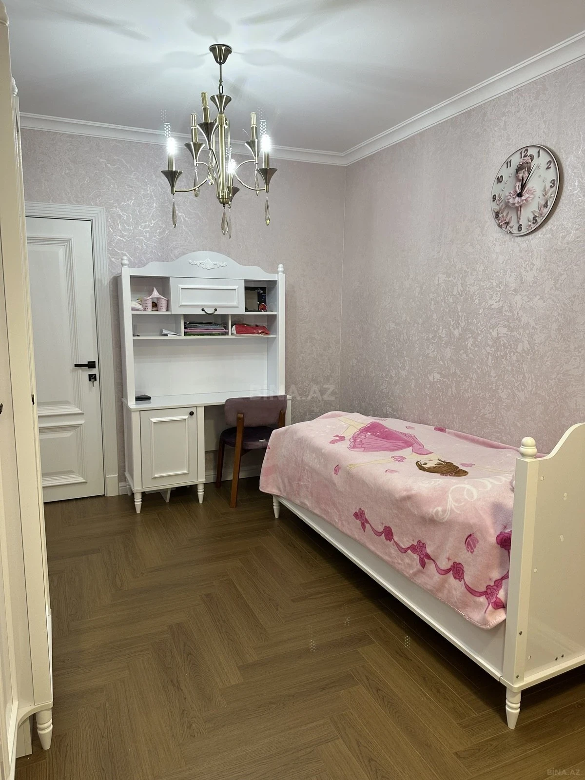 Satılır 4 otaqlı mənzil 100 m²