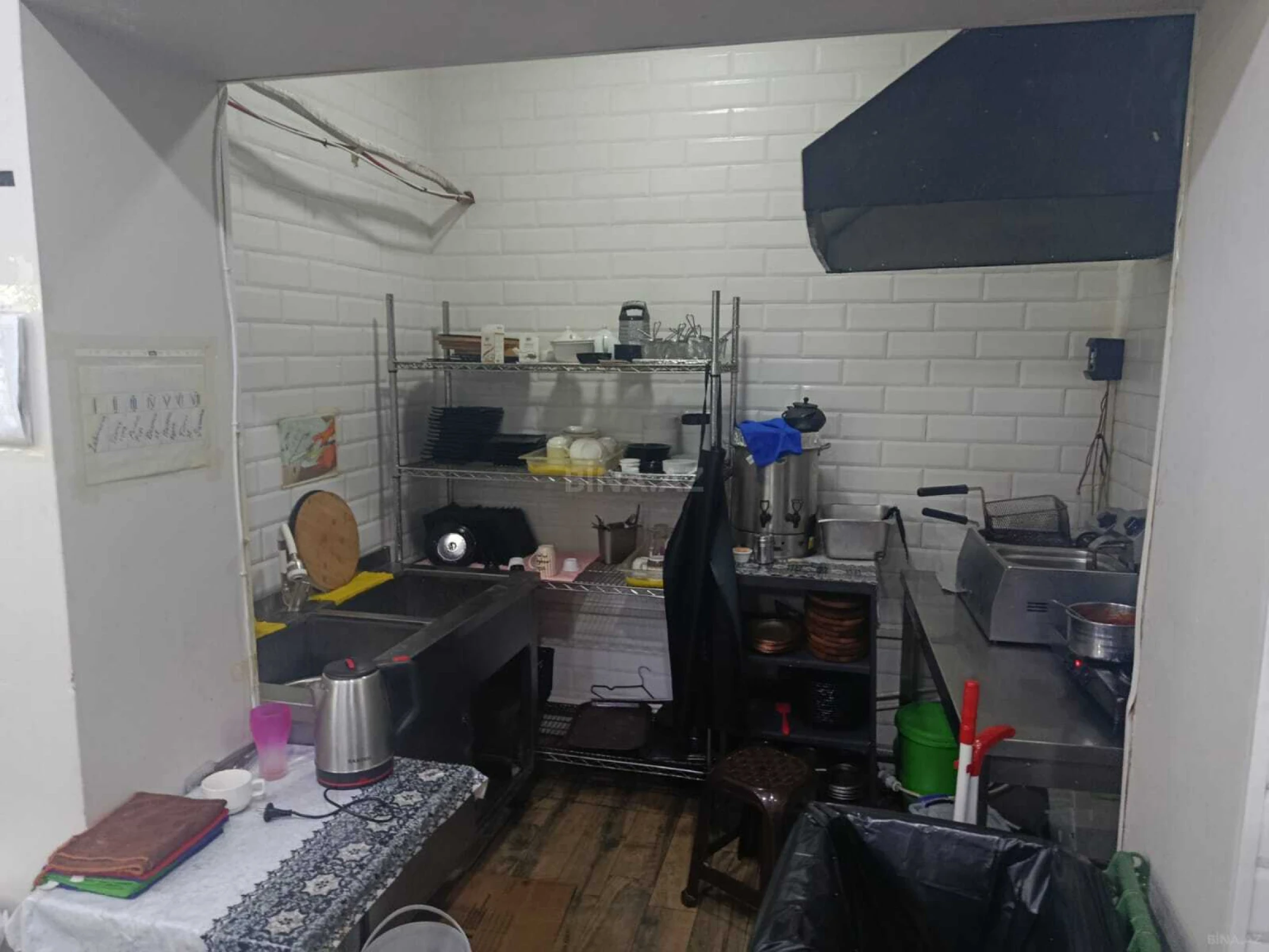 Kirayə verilir obyekt 160 m²