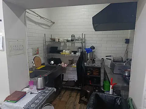 Kirayə verilir obyekt 160 m²