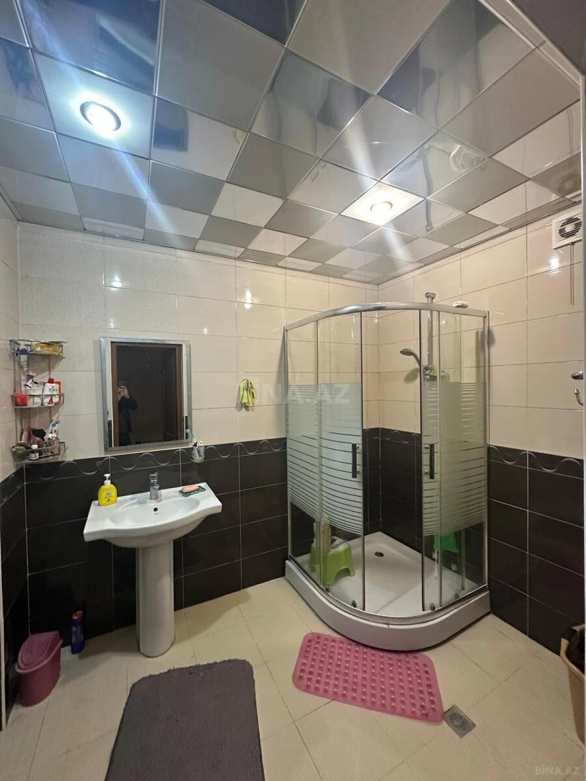 Satılır 3 otaqlı mənzil 118 m²