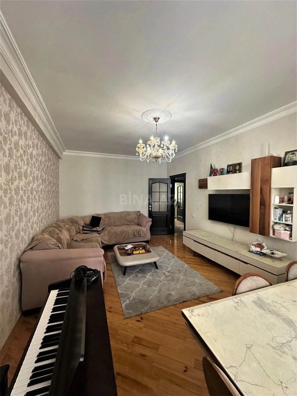 Satılır 3 otaqlı mənzil 118 m²
