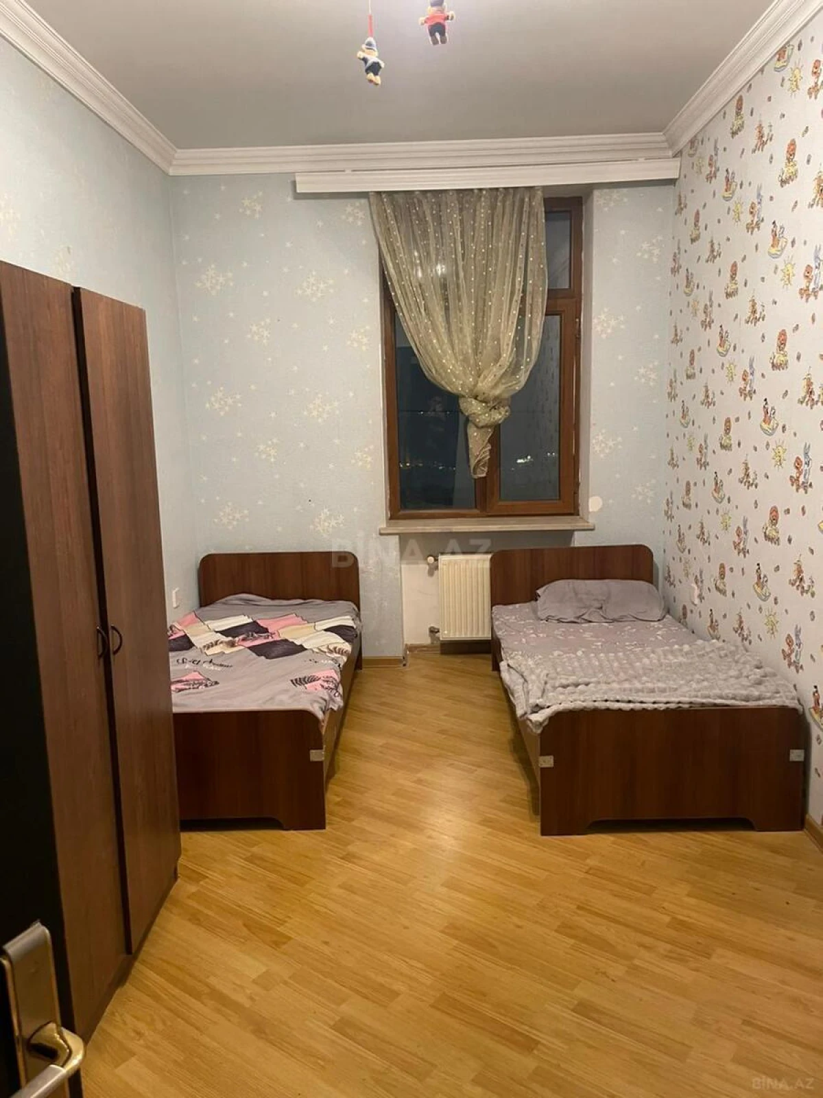 Kirayə verilir 7 otaqlı həyət evi 500 m²