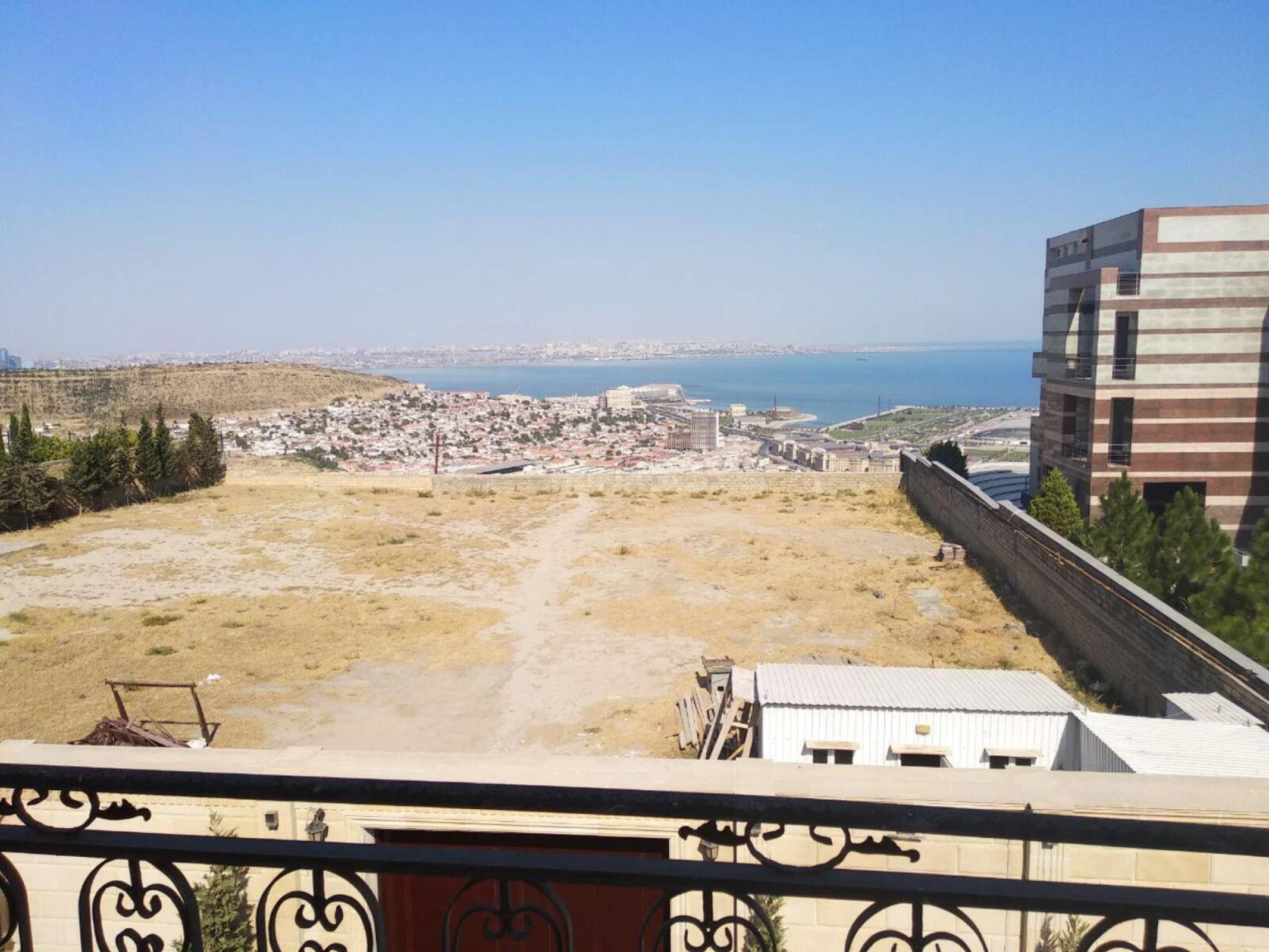 Kirayə verilir 7 otaqlı həyət evi 500 m²