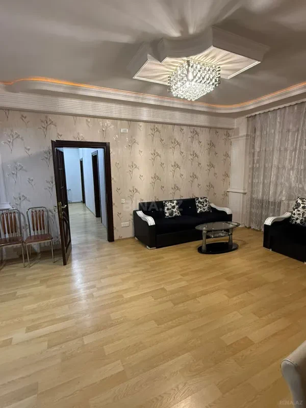 Kirayə verilir 2 otaqlı mənzil 80 m²