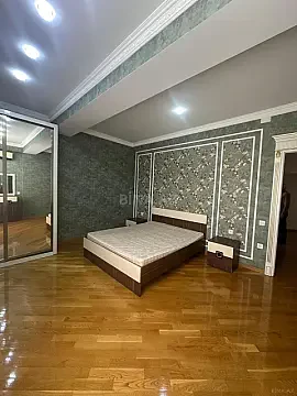 Kirayə verilir 3 otaqlı mənzil 150 m²