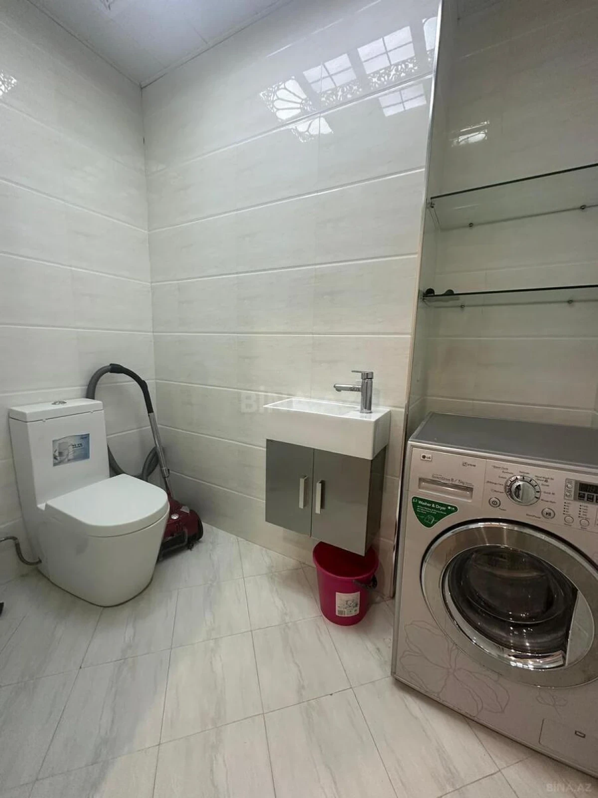 Kirayə verilir 3 otaqlı mənzil 150 m²