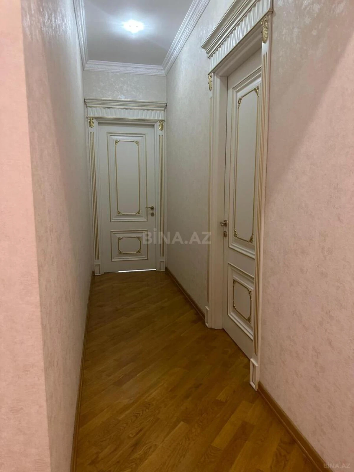 Kirayə verilir 3 otaqlı mənzil 150 m²