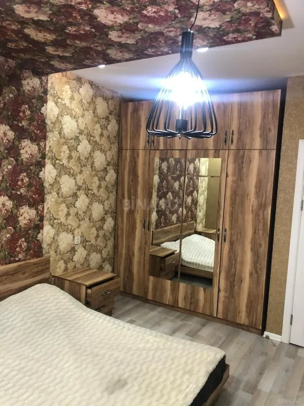 Kirayə verilir 3 otaqlı mənzil 120 m²