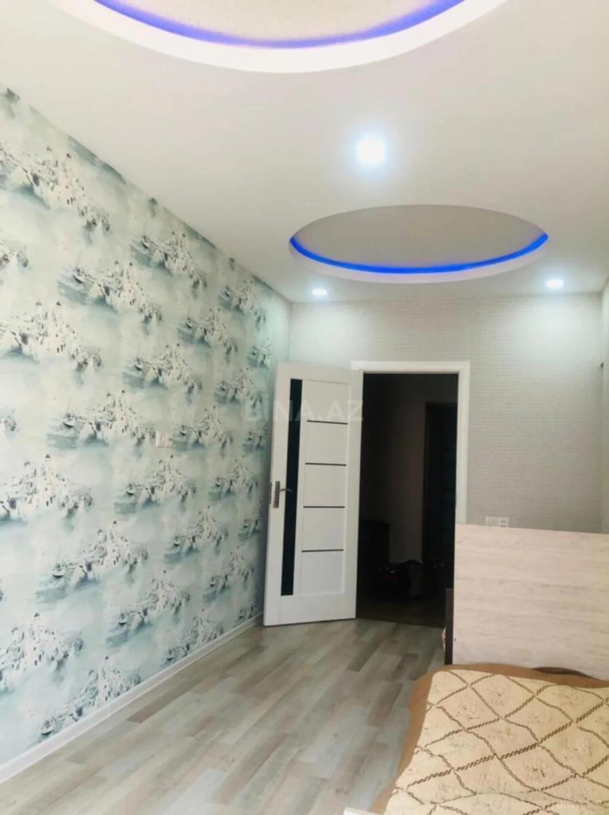 Kirayə verilir 3 otaqlı mənzil 120 m²