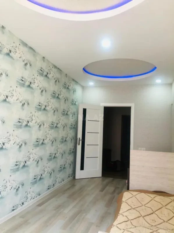 Kirayə verilir 3 otaqlı mənzil 120 m²