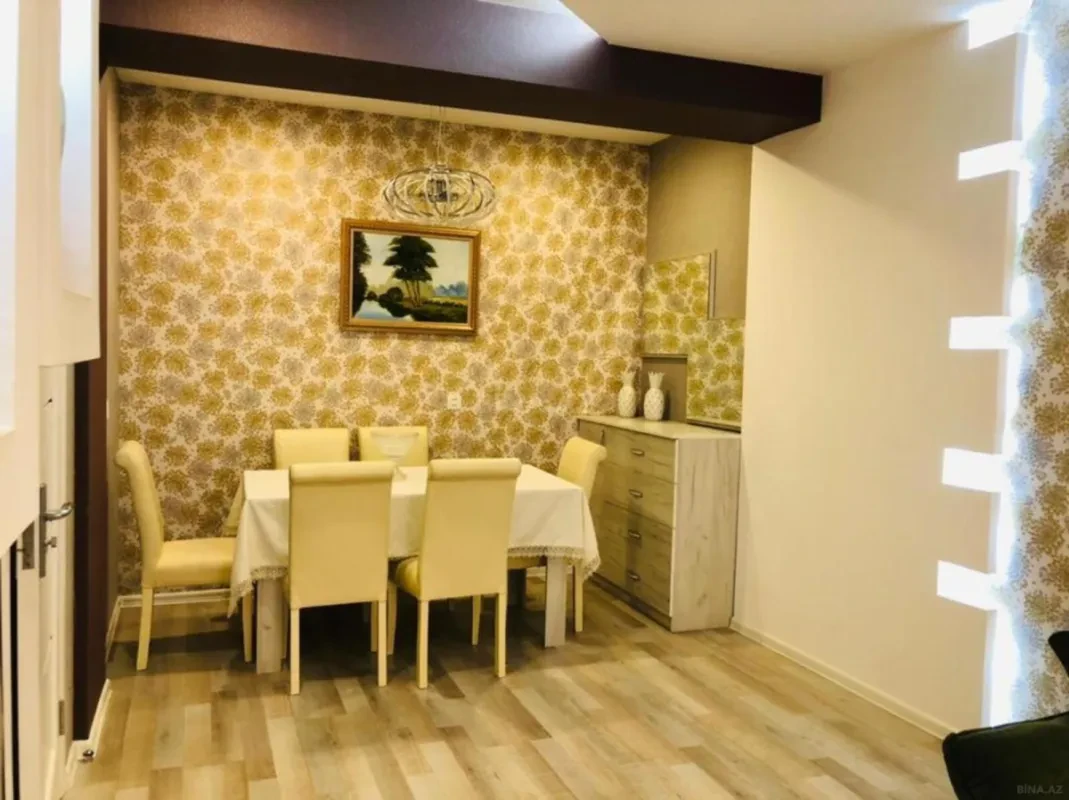 Kirayə verilir 3 otaqlı mənzil 120 m²