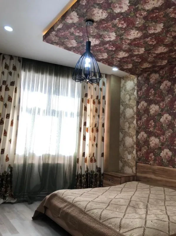 Kirayə verilir 3 otaqlı mənzil 120 m²