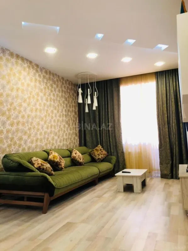Kirayə verilir 3 otaqlı mənzil 120 m²