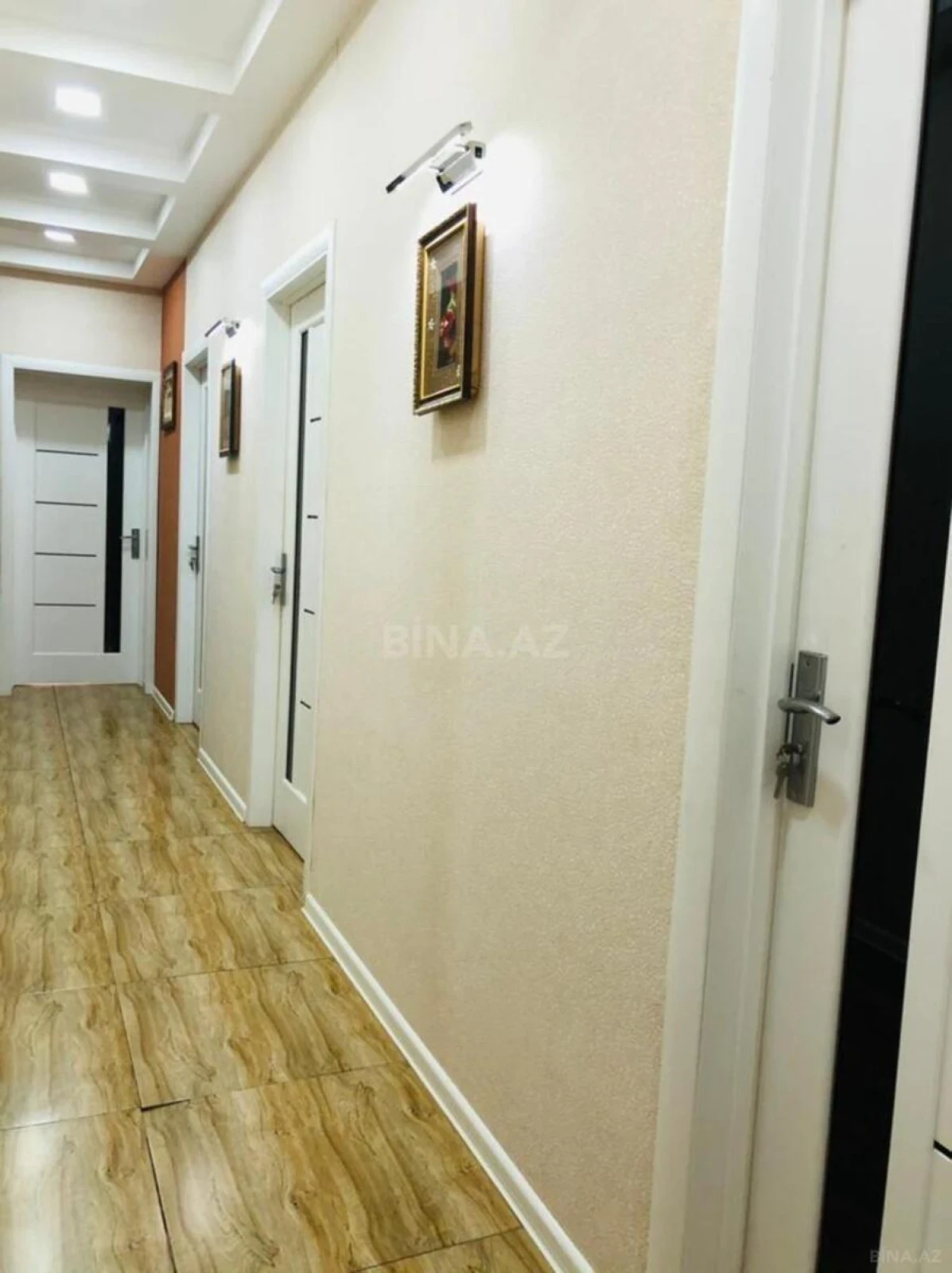 Kirayə verilir 3 otaqlı mənzil 120 m²