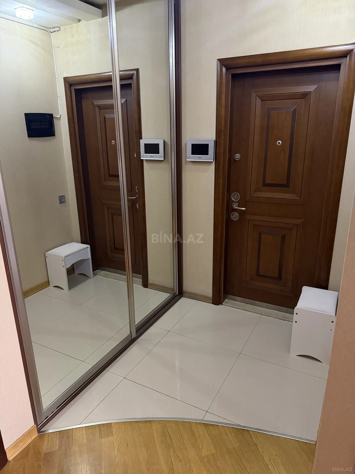 Satılır 3 otaqlı mənzil 85 m²