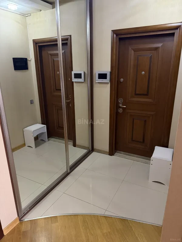 Satılır 3 otaqlı mənzil 85 m²