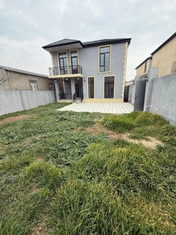 Satılır 4 otaqlı həyət evi 155 m²