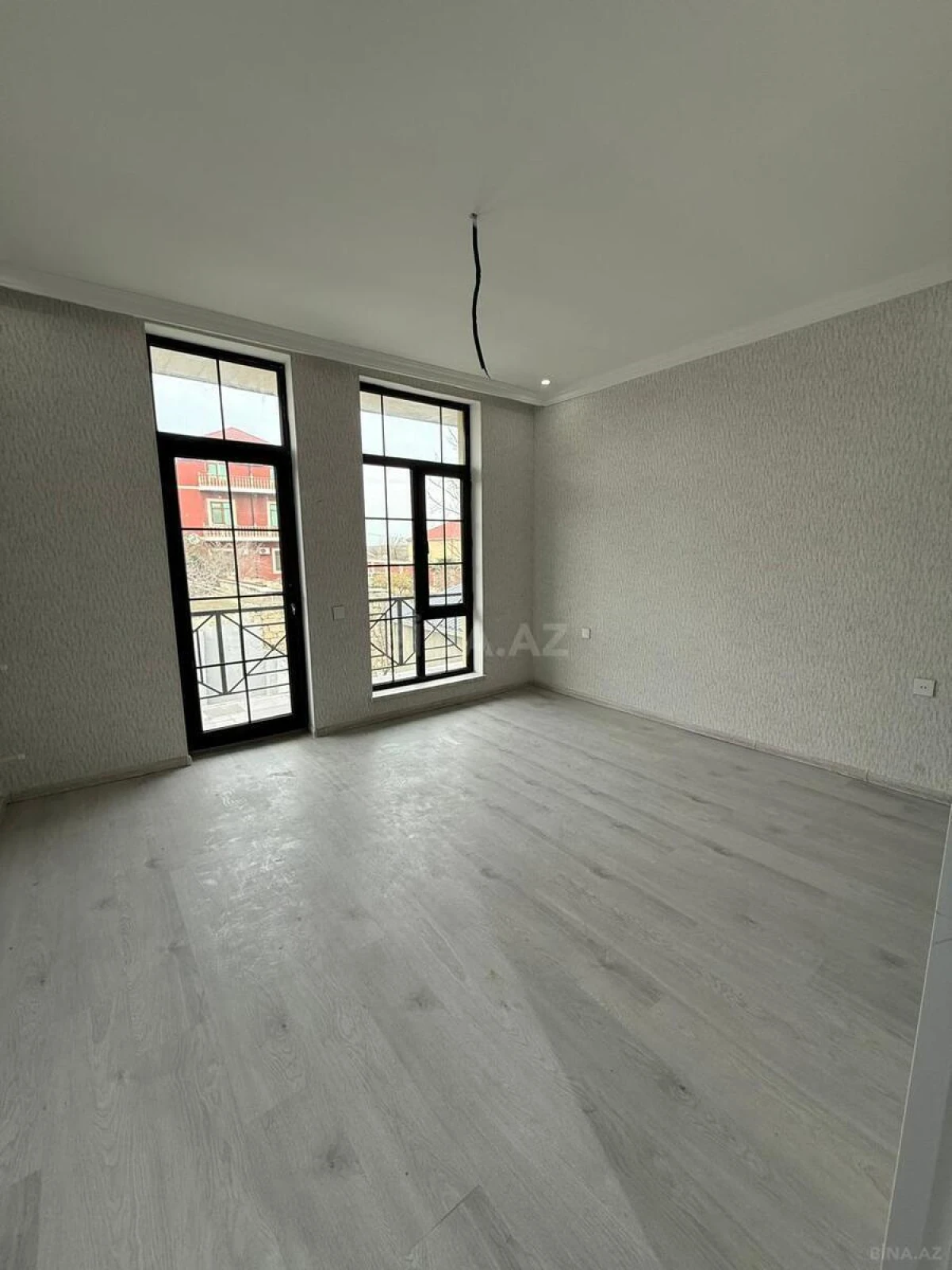 Satılır 4 otaqlı həyət evi 155 m²