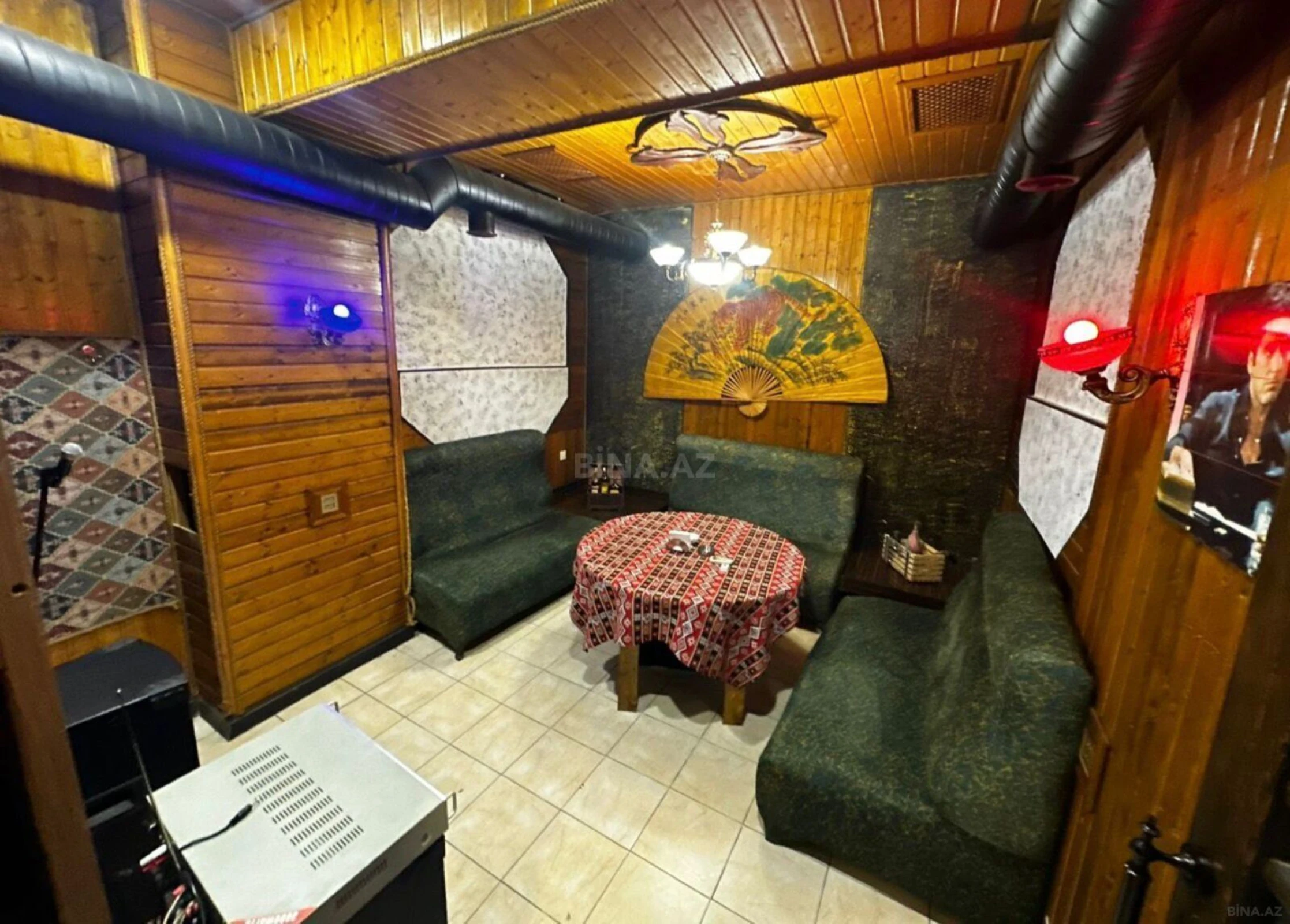 Satılır obyekt 210 m²