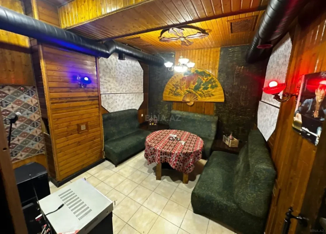 Satılır obyekt 210 m²