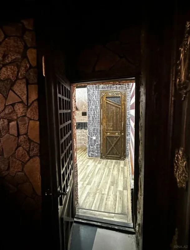 Satılır obyekt 210 m²