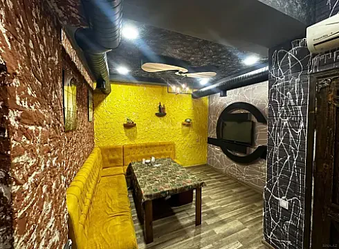 Satılır obyekt 210 m²