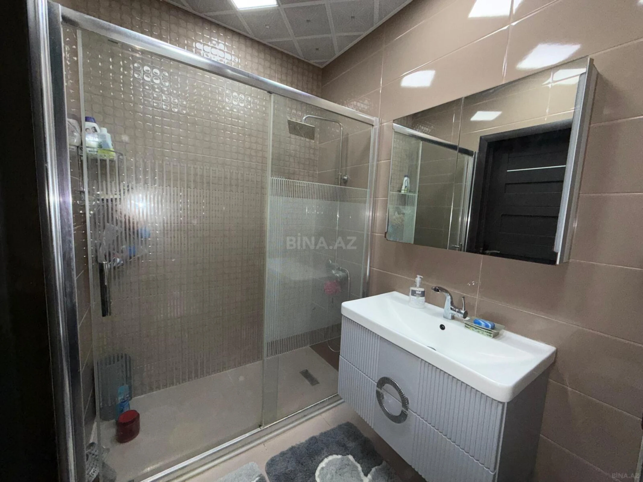Satılır 2 otaqlı mənzil 88 m²