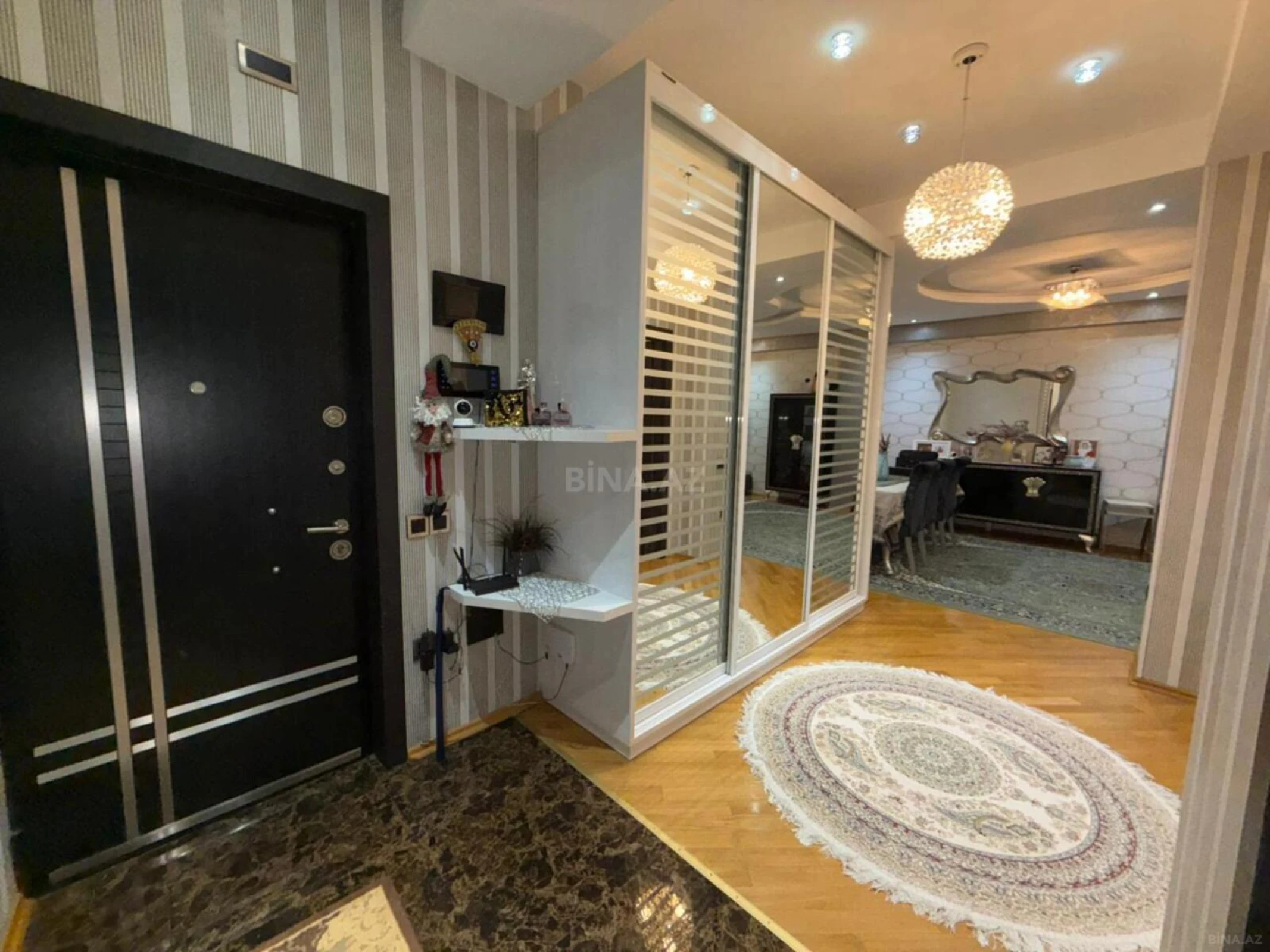 Satılır 2 otaqlı mənzil 88 m²