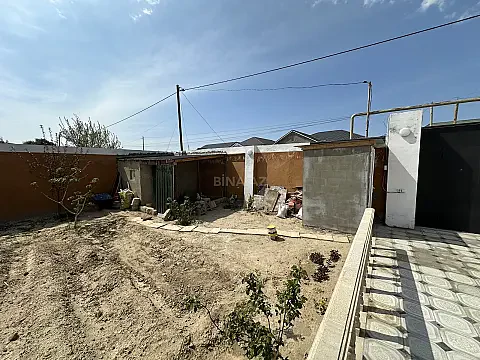 Satılır 4 otaqlı həyət evi 130 m²