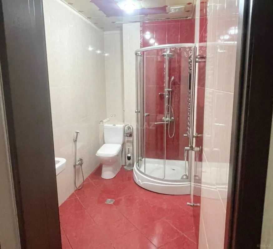 Kirayə verilir 2 otaqlı mənzil 65 m²