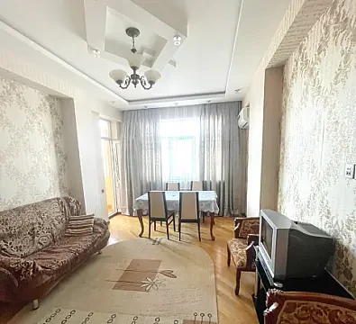Kirayə verilir 2 otaqlı mənzil 65 m² — Bakı, Nərimanov 2 otaq 65.00 m²