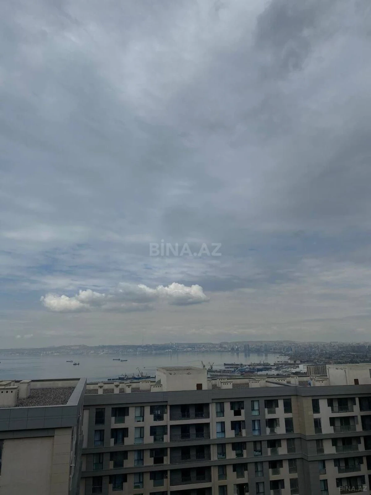 Kirayə verilir 2 otaqlı mənzil 60 m²