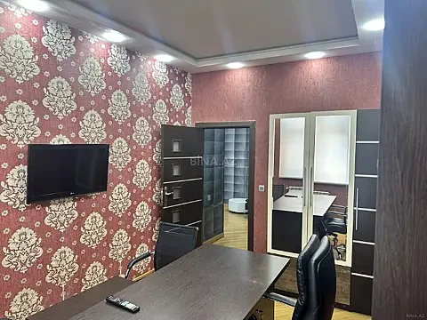 Kirayə verilir 2 otaqlı ofis 85 m²